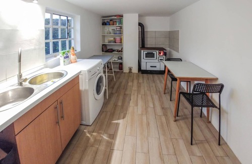 Grabrovnik Apartment | Nice apartment in Grabrovnik with sauna