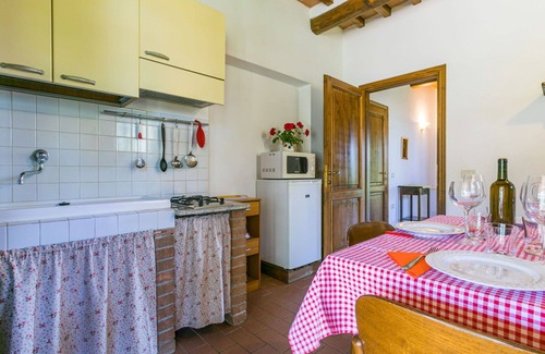 Suvereto Villa | Nice apartment in villa for 4 guests with pool, A/C, WIFI and terrace
