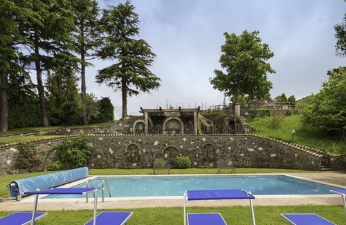 Rocca di Papa Villa | Nice apartment in villa for 9 guests with A/C, private pool, WIFI, TV, patio and parking