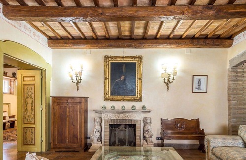 Rocca di Papa Villa | Nice apartment in villa for 9 guests with A/C, private pool, WIFI, TV, patio and parking