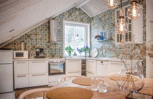 Lugnvik Apartment | Nice apartment in Lerum with WiFi