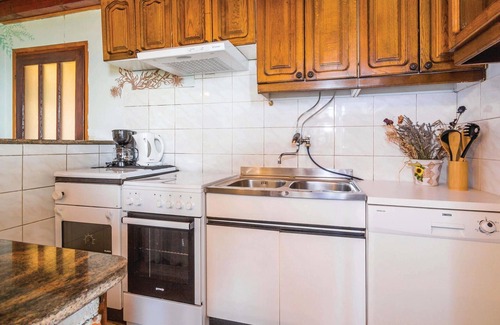 Opric Apartment | Nice apartment in Lovran with WiFi