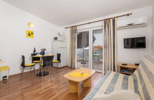 Mandre Apartment | Nice apartment in Mandre with WiFi