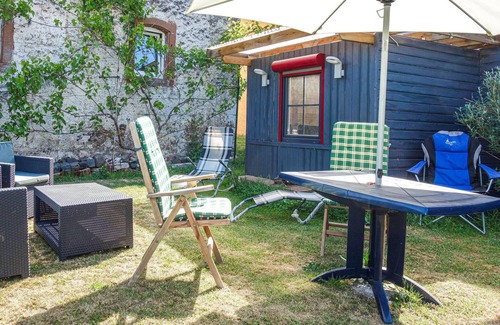 Pelm Apartment | Nice apartment in Pelm with WiFi