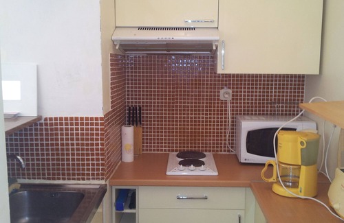 Le Lavandou Apartment | NICE APARTMENT IN RESIDENCE ARBORÉE AT THE FOOT OF THE BEACH THE LAVANDOU 1 TO 4 PEOPLE