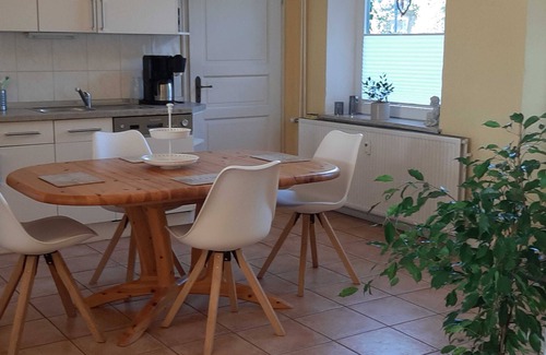 Stoltebuell Apartment | Nice apartment in the old inn in Stoltebüll
