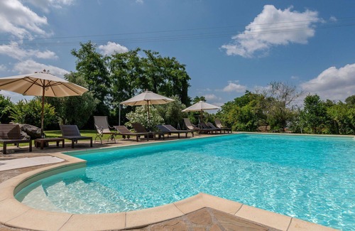 Poggi del Sasso Villa | Nice apartment in villa for 2 people with A/C, WIFI, pool, TV, patio, pets allowed and parking