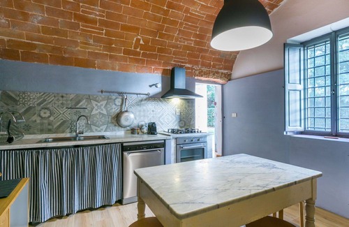 Lorenzana Villa | Nice apartment in villa for 4 guests with WIFI, pool, pets allowed and parking