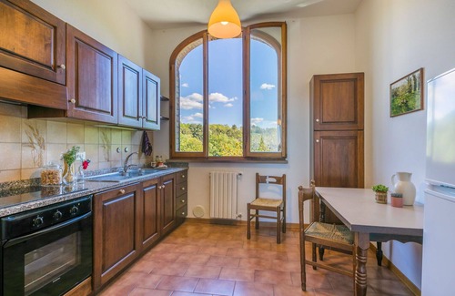 San Vivaldo Villa | Nice apartment in villa for 8 people with WIFI, pool, TV, terrace, pets allowed and parking