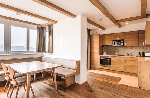 Sonnenalpe Nassfeld House | Nice apartment in villa for 12 people with WIFI, TV, balcony and parking