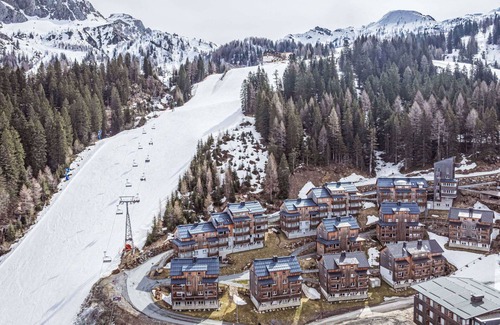 Sonnenalpe Nassfeld House | Nice apartment in villa for 12 people with WIFI, TV, balcony and parking