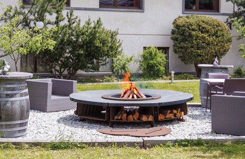 Vercorin House | Nice apartment in villa for 15 guests with hot tub, WIFI, terrace and parking