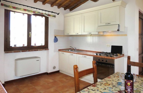 Scansano Villa | Nice apartment in villa for 4 people with A/C, pool, WIFI, TV, terrace, pets allowed and parking
