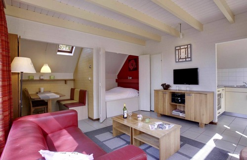 Municipality of Dalfsen House | Nice apartment in villa for 4 guests with WIFI, pool, TV, terrace and parking