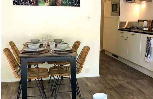 Belfeld House | Nice apartment in villa for 4 guests with WIFI, pool, TV, terrace and parking