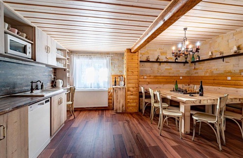 Rokytnice nad Jizerou Villa | Nice apartment in villa with WIFI, TV, patio, pets allowed, panoramic view and parking