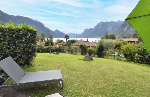 Vesta House | Nice apartment in villa for 5 people with WIFI, TV, terrace, pets allowed and parking