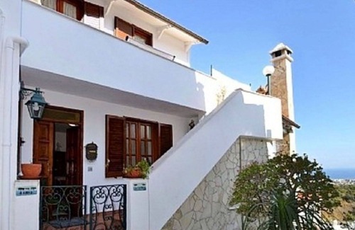 Fiaiano Apartment | Nice apartment for 9 guests with A/C, WIFI, TV, terrace and parking