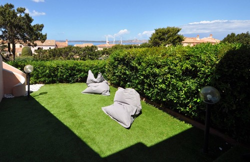 Capo Ferro House | Nice apartment just steps from the beach