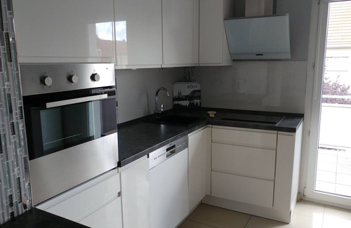 Hoehenberg Apartment | Nice apartment near TradeFair and City 8 Min.