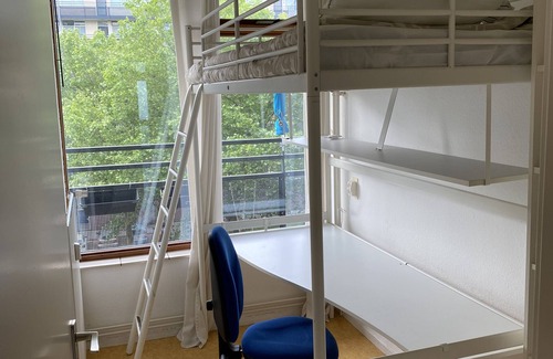 Bilthoven Apartment | Nice apartment nearby Utrecht in friendly village. Long stay, min 6 months