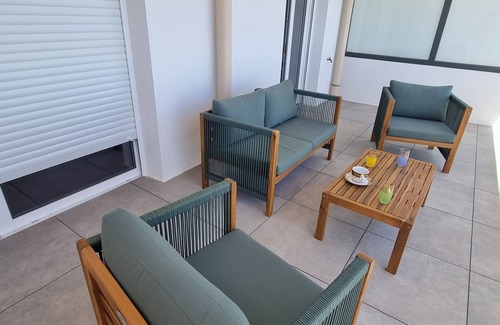 Mezzavia Apartment | Nice Apartment T2 Napoland open view
