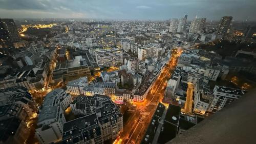 Asiatique Apartment | Nice Apartment with amazing view of Paris plus Parking