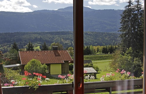 Lake Pressegger Apartment | Nice apartment with sauna and lakeview