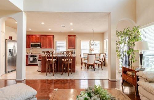 Spring House | Nice big house in Woodlands area