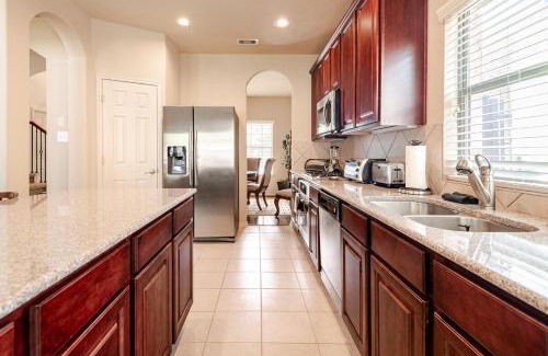 Spring House | Nice big house in Woodlands area
