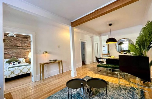 Vieux-Limoilou Apartment | Nice Condo in Limoilou