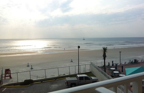 Marshall Park Condo | Nice condo, sea view