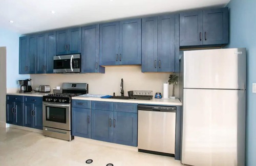 Beacon Hill House | Nice & Cosy 3BR Villa with private pool/Ocean View and beach access