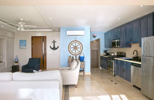 Beacon Hill House | Nice & Cosy 3BR Villa with private pool/Ocean View and beach access
