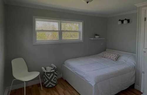 Sheet Harbour House | Nice country home by the water