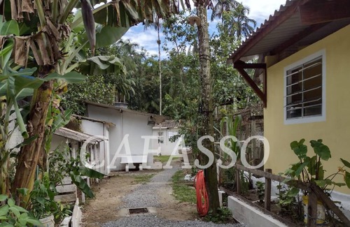 Caiubura Cottage | Nice country house with heated pool