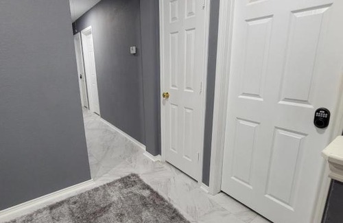 Grand Prairie House | Nice & Cozy Bedroom at GP's