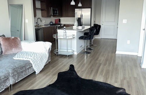 Summerhill Apartment | Nice Cozy Condo With City View.