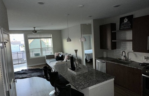 Summerhill Apartment | Nice Cozy Condo With City View.