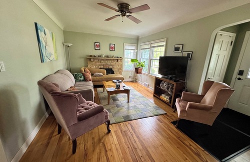 Como House | Nice cozy house near Como Park