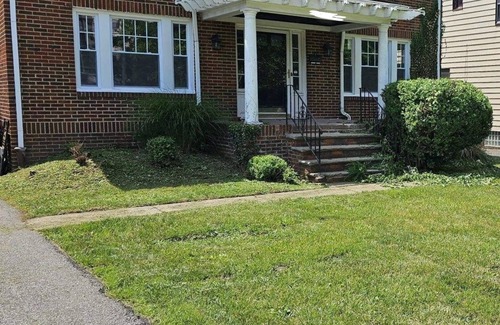 Cleveland House | Nice & Cozy Single Family Home