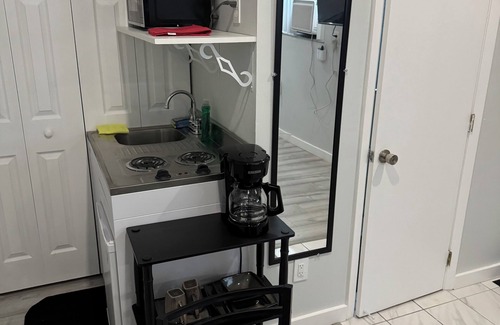 Miami Gardens Apartment | Nice Cozy Studio near Main Hospitals