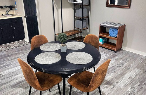 St. Martin Apartment | Nice Detatched Garage Studio Apartment Minutes from everything!Private Entrance!