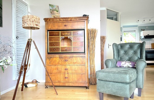 Stevensweert House | Nice holiday home by the water in Stevensweert