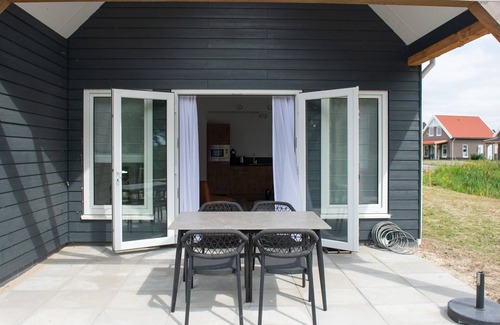 Municipality of Nissewaard House | Nice holiday home near the waterfront