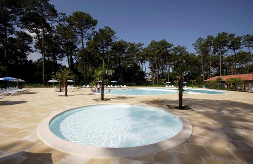 Ondres House | Nice Holiday home with bath