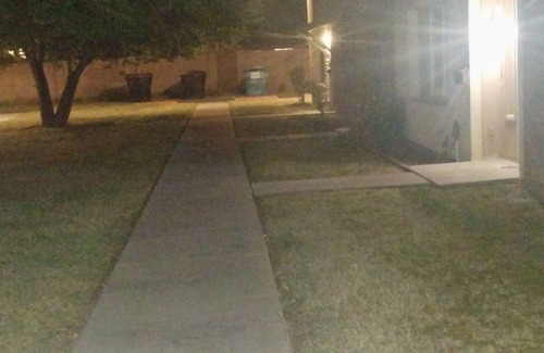 Tempe Gardens House | Nice home in a nice quiet community. Come over and stay as long as need. please!