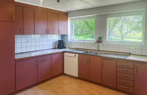 Boderne House | Nice home in Aakirkeby with WiFi