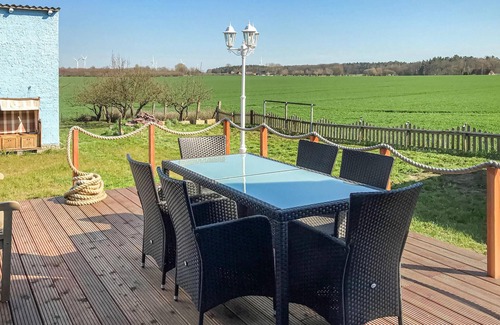 Alt Bukow House | Nice home in Alt Bukow with kitchen