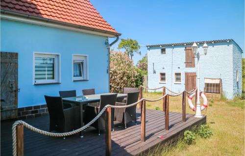 Alt Bukow House | Nice Home In Alt Bukow With Kitchen